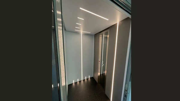 google-image-elevator-with-mirror