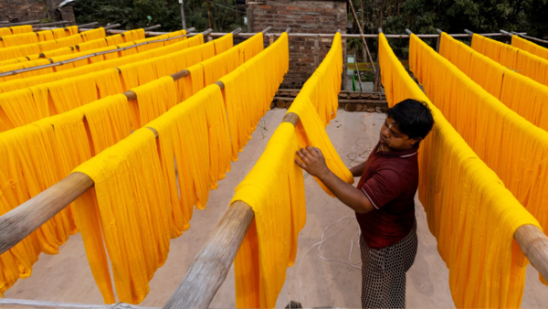 Drying process of coloured cotton fabrics