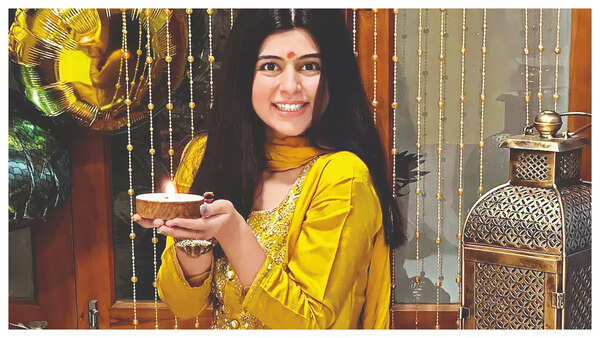 No crackers, recycling outfits: TV celebs’ sustainable Diwali ...