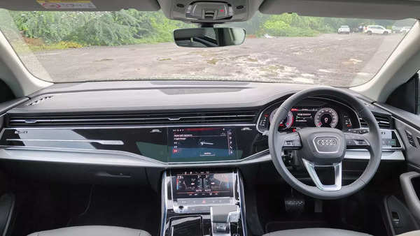 Audi Q8 Facelift - Cabin layout.