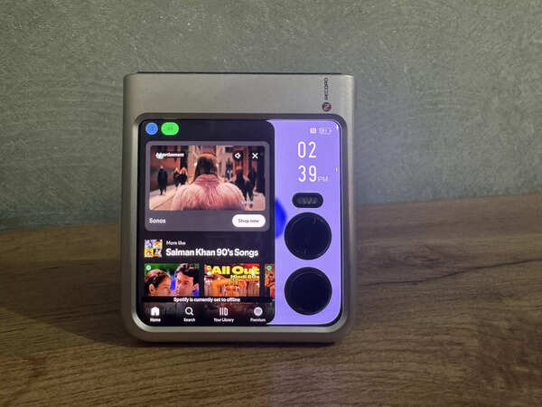 Infinix Zero Flip