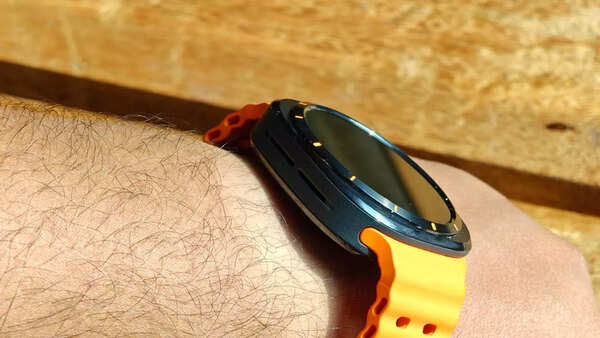 Samsung Galaxy Watch Ultra emergency siren