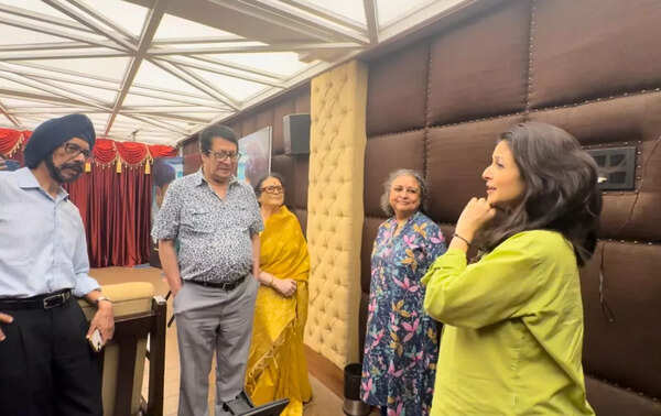 Koel Mallick with Fam (1).