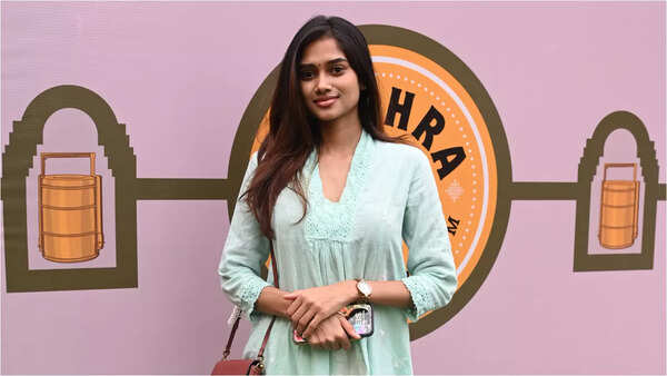 Shruti (11)