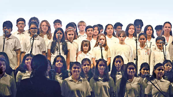 Students choir sang the national anthems of Germany and India