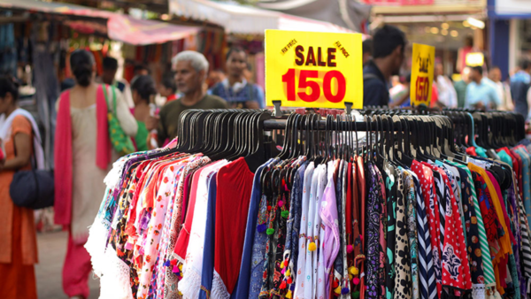 Stalls at Sarojini Nagar market