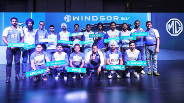 19 players from the Indian hockey team too was awarded with the vehicle