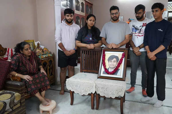 Priyanshu Jain's family
