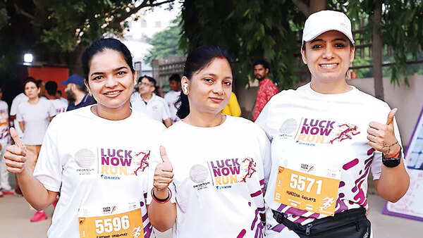 (L-R) Shikha, Kumud and Honey