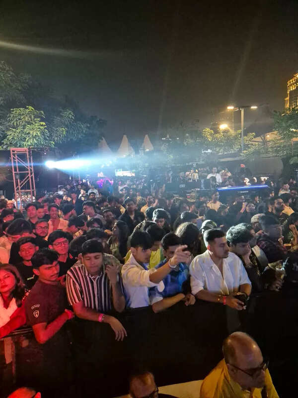 Audience at the performance crowd.