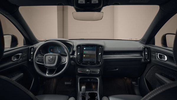 EX40 interior