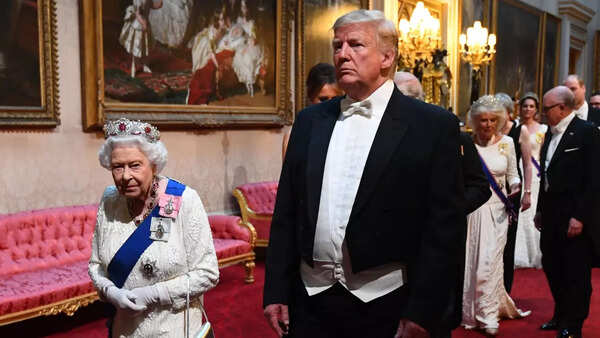 Trump clothes (2)