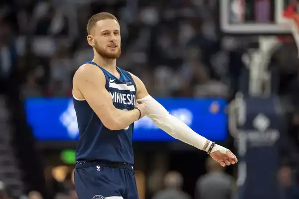 Minnesota Timberwolves guard Donte DiVincenzo