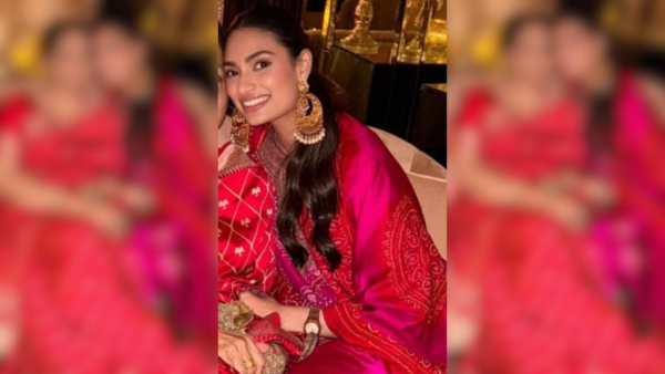 Mom-to-be Athiya Shetty in pink suit