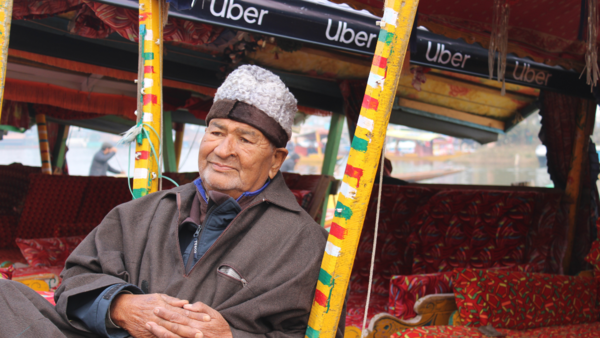 Shikara veteran Abdul Razak reminisces about riding the shikara for Shammi Kapoor in the 60s