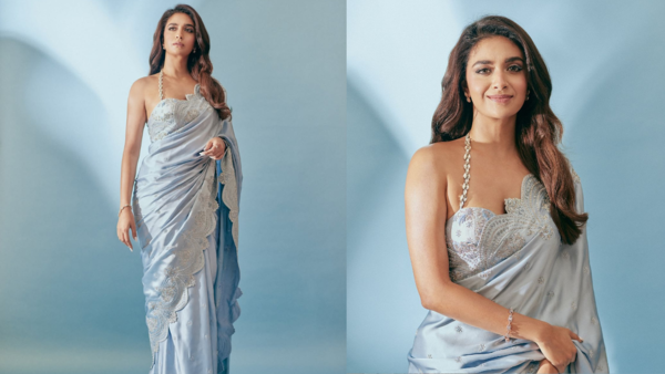 Keerthy Suresh in pastel sari