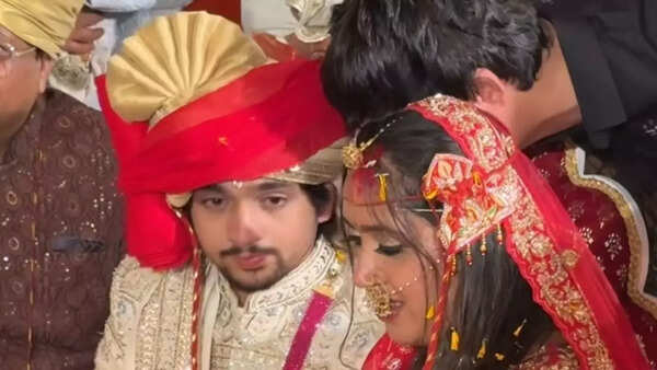Groom crying on Vidai ceremony