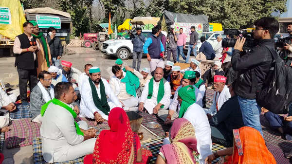 Noida police detain farmers protesting at Rashtriya Dalit Prerna Sthal