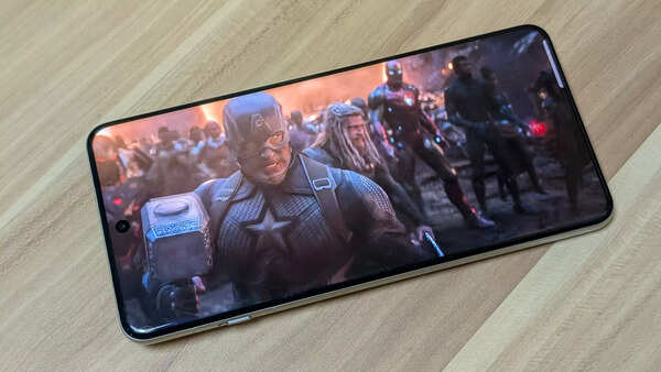 Oppo Find X8 Pro display