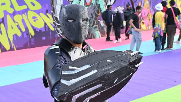 ब्लैक पैंथर इन्फिनिटी वॉर्स के कैप्टन अमेरिका से मिलता है
