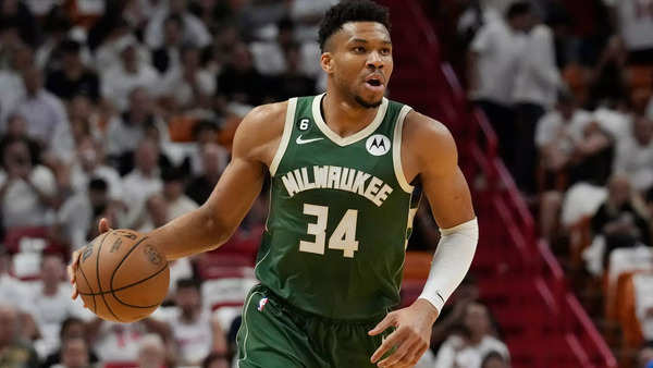 Giannis Milwaukee