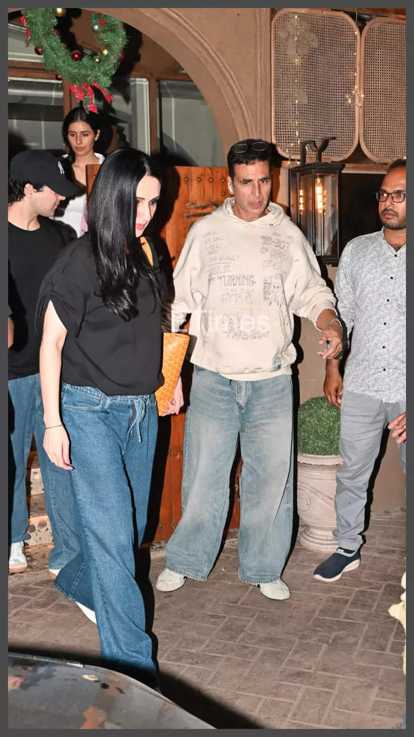 Akshay-Twinkle-Aarav (2)