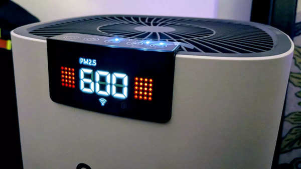 Qubo Q600 smart air purifier reading