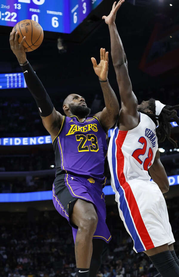 Lakers vs Pistons