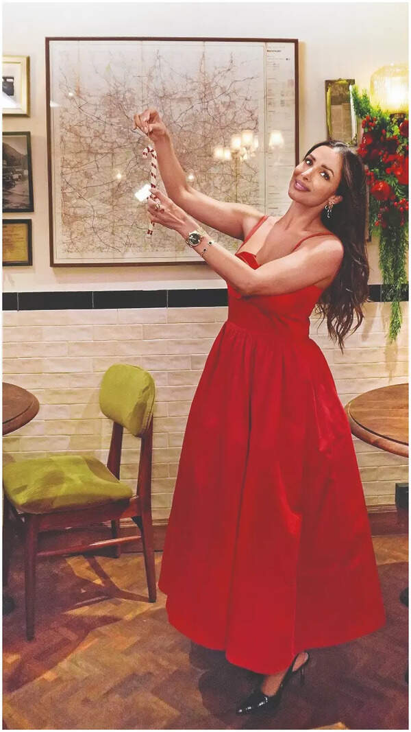 Malaika Arora putting up Christmas decor