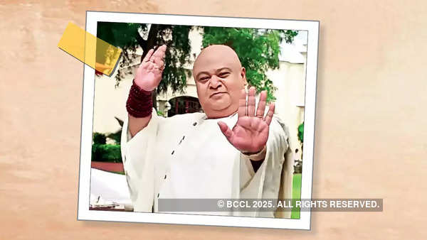 Saurabh Shukla as godman in PK