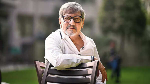 “The kind of fun we used to have in Gol Maal, oh my god! It was unbelievable and that reflected on screen. We were like a family on the sets, it worked beautifully,” Palekar shares