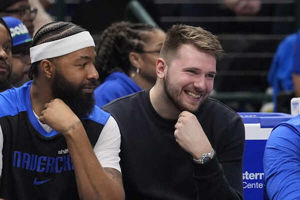 Quentin Grimes leads bench scoring barrage as Mavericks beat Clippers 113-97 without Luka Doncic