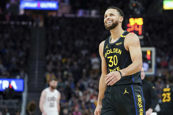 Stephen Curry Credits: AP Photo/Kavin Mistry
