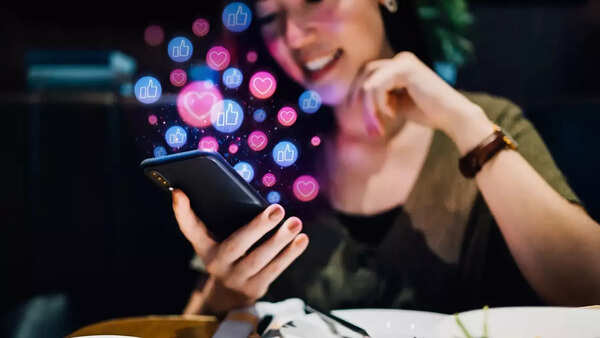 Online dating fraud (3)