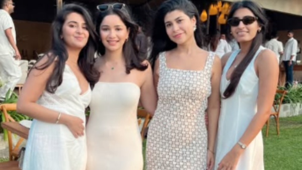 Sara Tendulkar with her girl best friends