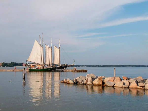 Cruising through history and nature with Virginia’s unique boat tours ...