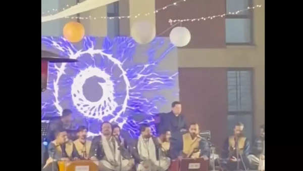 Watch: Justin Bieber’s ‘Baby’ gets a Qawwali makeover at Lahore University