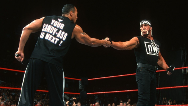 द रॉक और हल्क होगन क्रेडिट: WWE