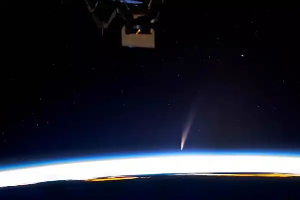 G3 एटलस धूमकेतु (क्रेडिट: NASA के मित्र)