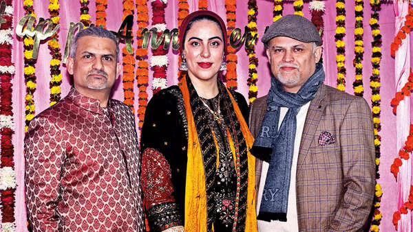 (L-R) Abid Ali Khan, Laila Ali Khan and Raza Ali Khan