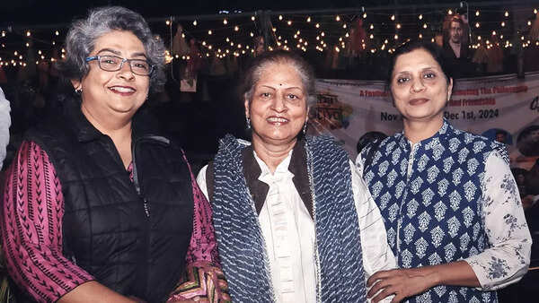 (L-R) Gunjan Singh , Neelam Mishra & Tanushree Gangwar
