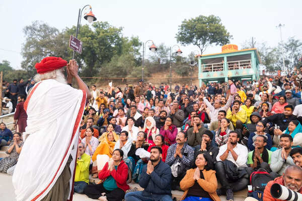sadhguru (2).
