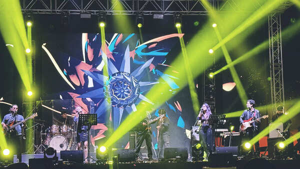 Performance (3)