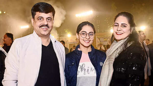 (L-R) Amit, Pratha and Kajal