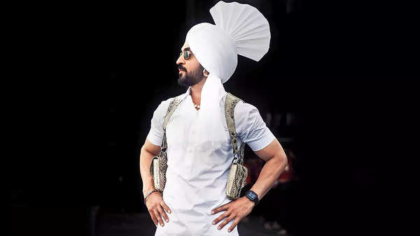 Diljit has been lauded for staying true to his roots for his international performances. He wore a pag and gold hoops for his Coachella gig