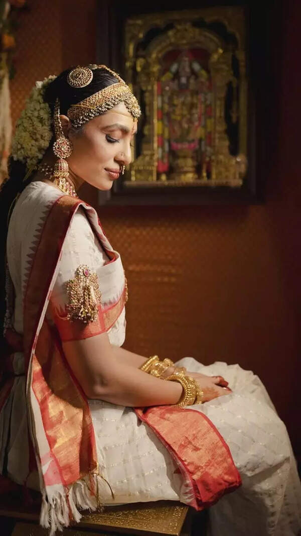 Bajubandhs are a big hit amongst brides this season