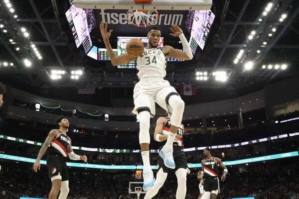 Giannis Antetokounmpo's injury report (January 28, 2025)