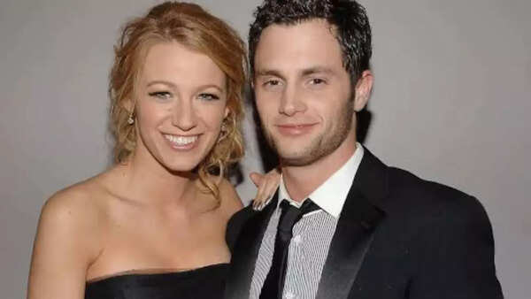 Blake Lively (2)