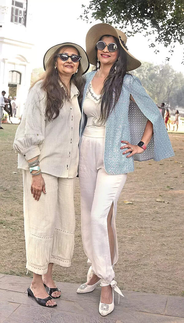 P1_SS_Shobha Khemka, Poonam Khemka - Copy