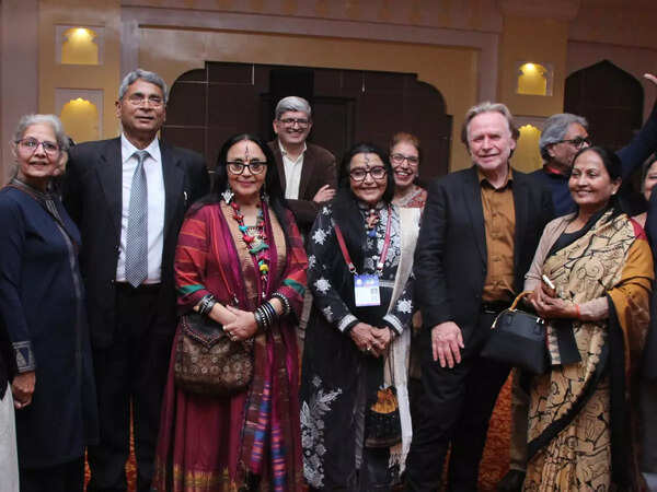 Guests at the multimedia installation ‘Walking through a Songline’